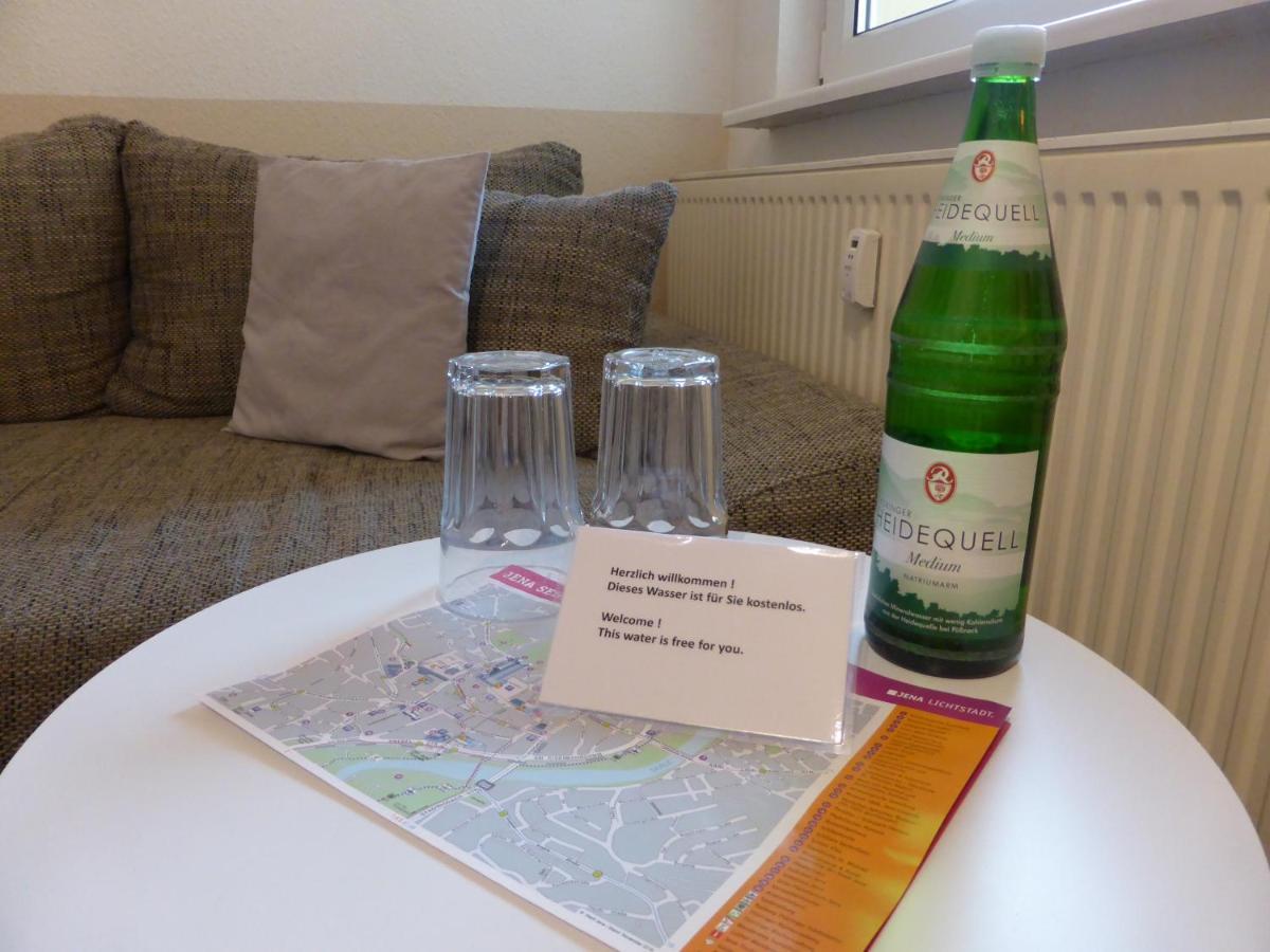 Ferienwohnung Friedrich Schiller, 2 Schlafzimmer, Balkon,Kostenloses Wifi, Naehe Zentrum, Ена Экстерьер фото