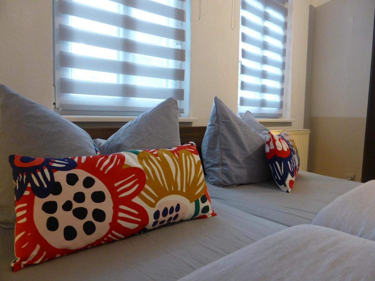 Ferienwohnung Friedrich Schiller, 2 Schlafzimmer, Balkon,Kostenloses Wifi, Naehe Zentrum, Ена Экстерьер фото