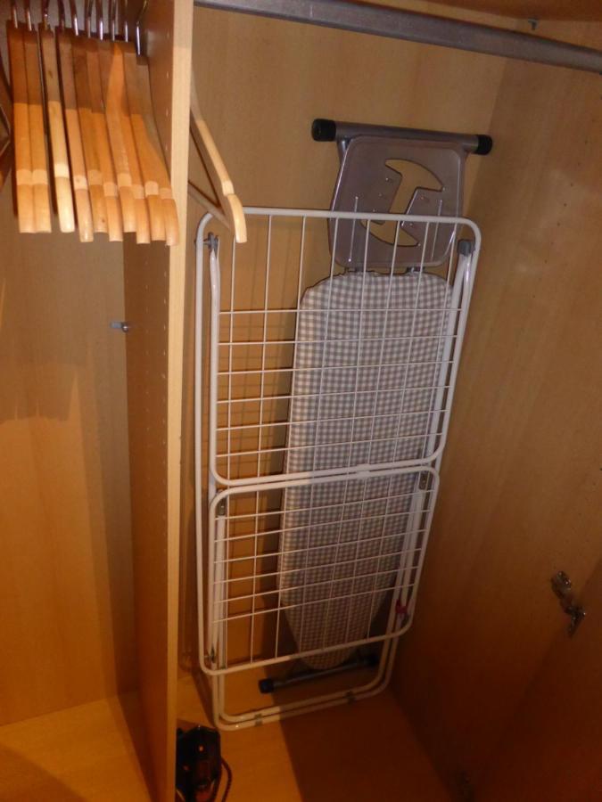 Ferienwohnung Friedrich Schiller, 2 Schlafzimmer, Balkon,Kostenloses Wifi, Naehe Zentrum, Ена Экстерьер фото