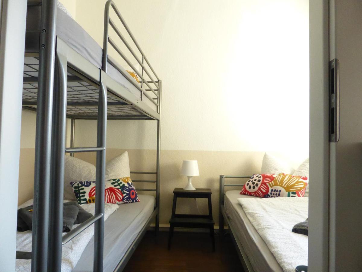 Ferienwohnung Friedrich Schiller, 2 Schlafzimmer, Balkon,Kostenloses Wifi, Naehe Zentrum, Ена Экстерьер фото